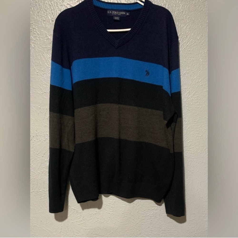 U.S.Polo Assn XL Blue Gray And Black Sweater